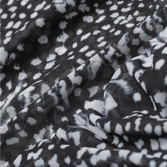 H&M Patterned Mesh Top - Picture 2 of 2